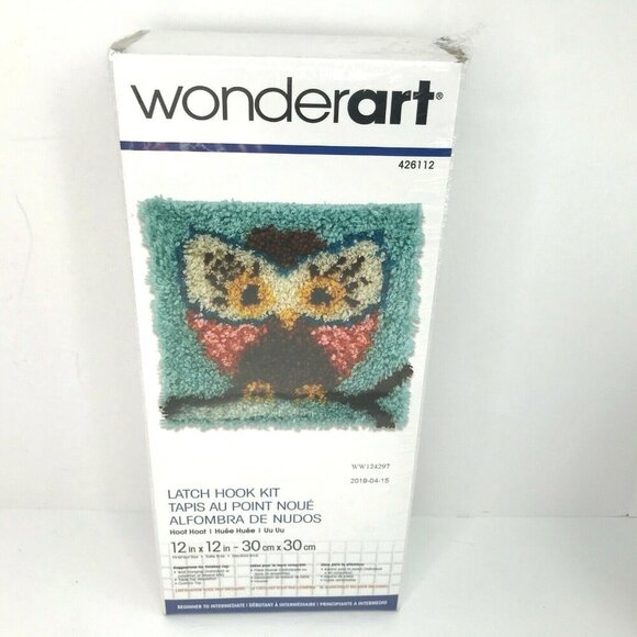 New Sealed Wonderart Owl Latch Hook Kit 12x12" Hoot Hoot #426112 Beginner Gift - Picture 1 of 6